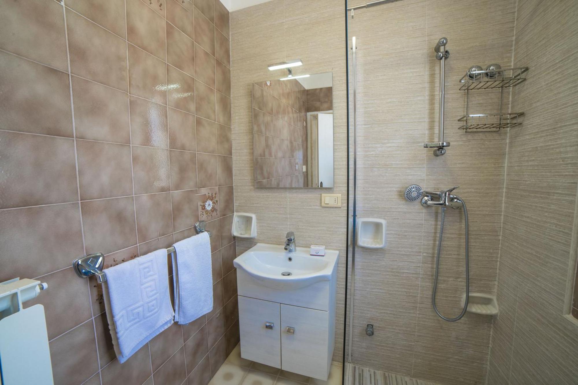 Villa Lisa Garden And Pool - Happy Rentals Мелендуньо Екстериор снимка