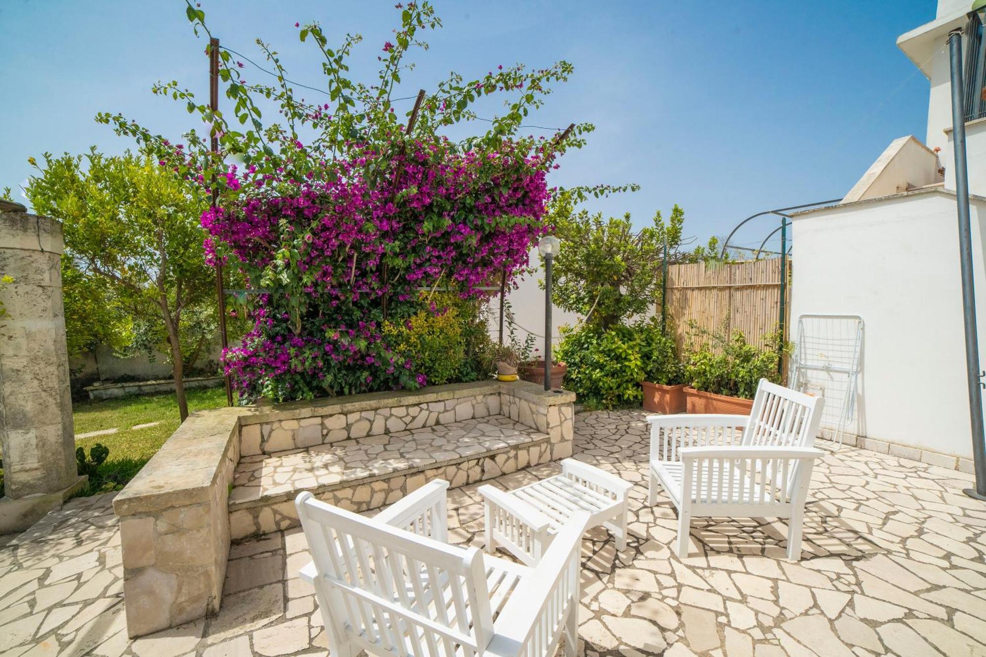 Villa Lisa Garden And Pool - Happy Rentals Мелендуньо Екстериор снимка